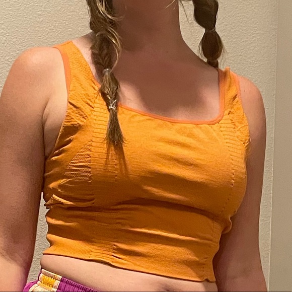 PrettyLittleThing Orange Workout Bra Top - Picture 2 of 6